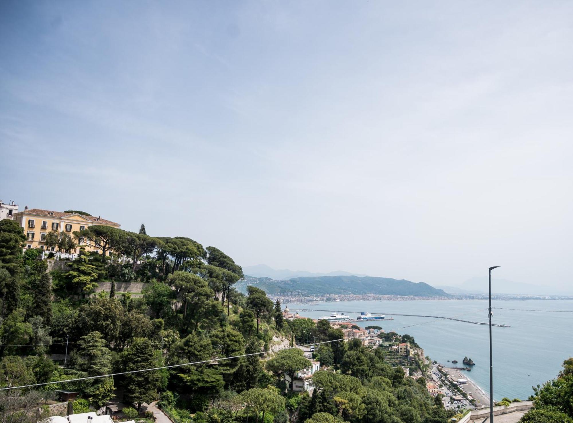 Terrazza Mediterranea Vietri Bagian luar foto