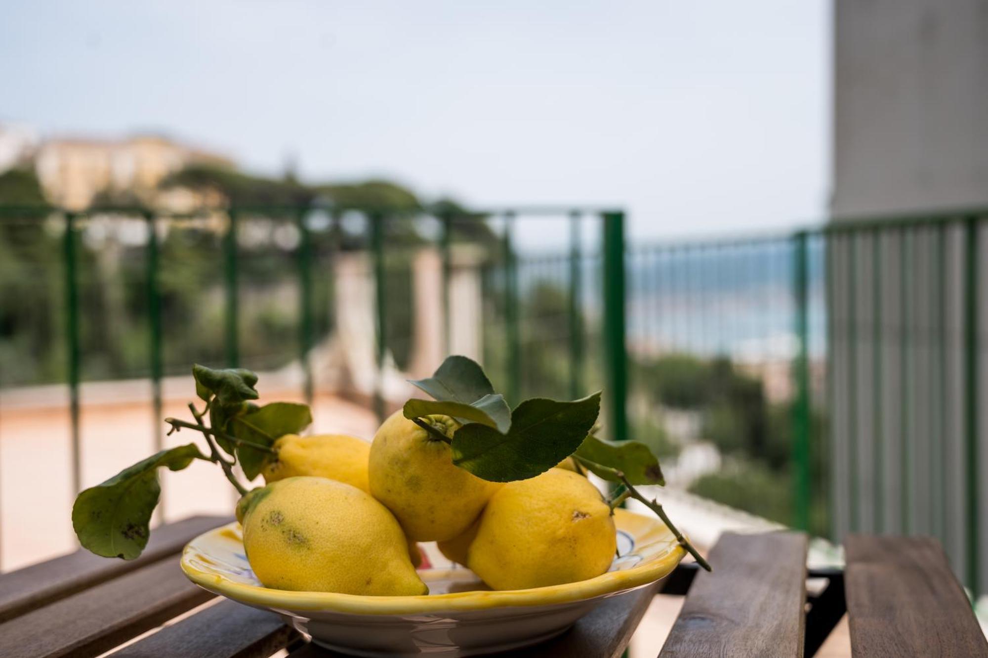 Terrazza Mediterranea Vietri Bagian luar foto