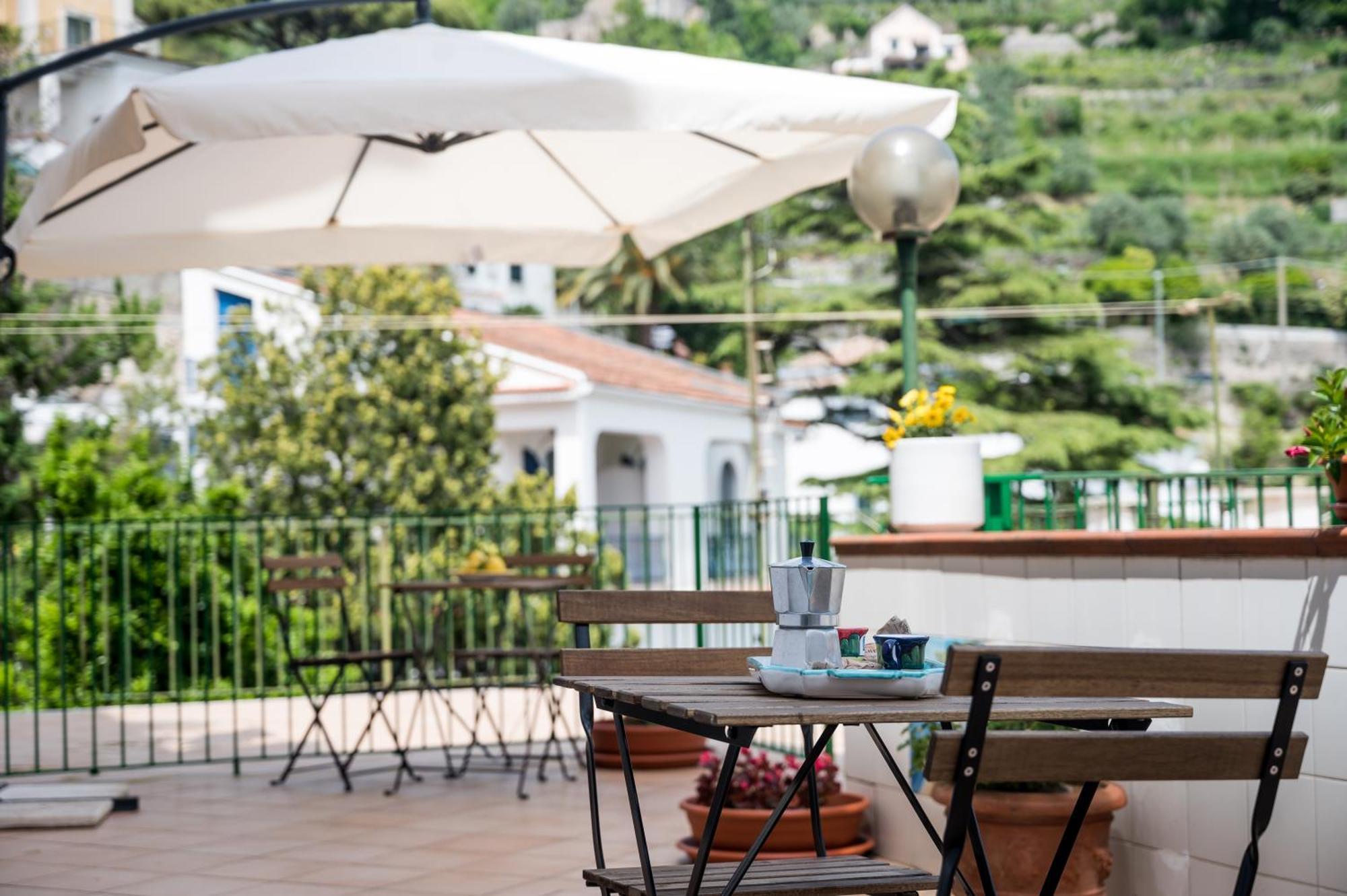 Terrazza Mediterranea Vietri Bagian luar foto